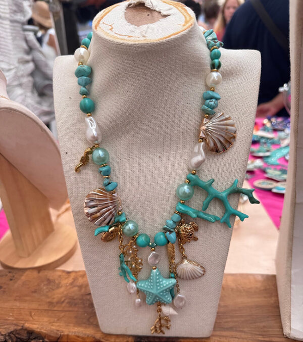 Collar estilo veraniego